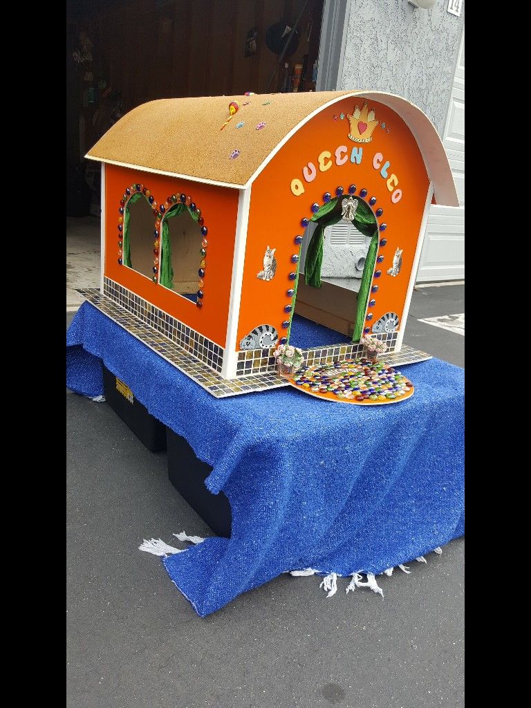 CAT or DOG House !!