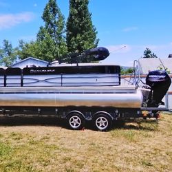 2017 Berkshire 22 Foot Pontoon Boat 