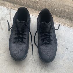 Kobe Size 9 Mens