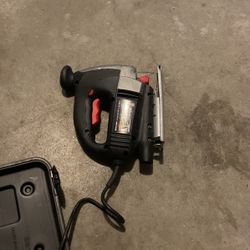 Craftsman scrolling saber saw