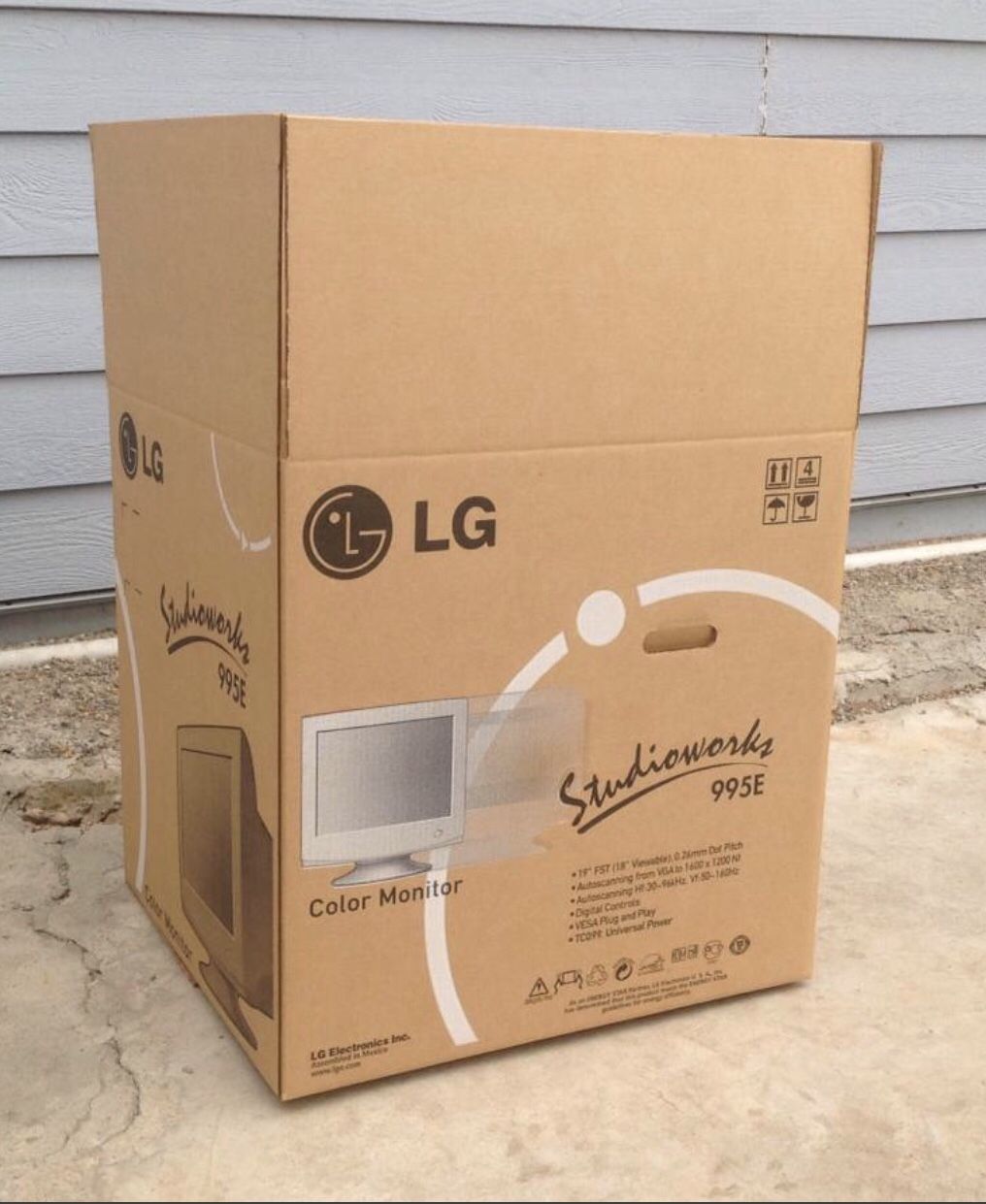 10 NEW Moving / Shipping / Packing / Storage Boxes 24x22x24 Box