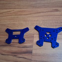 Traxxas Sledge Shock Towers