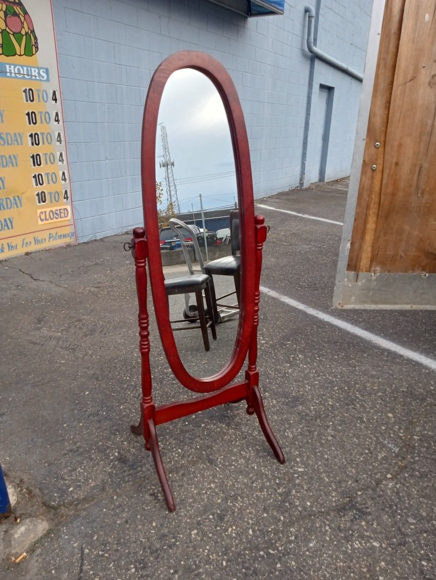 Stand Up Mirror