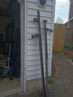 Queen metal bed frame with wheels