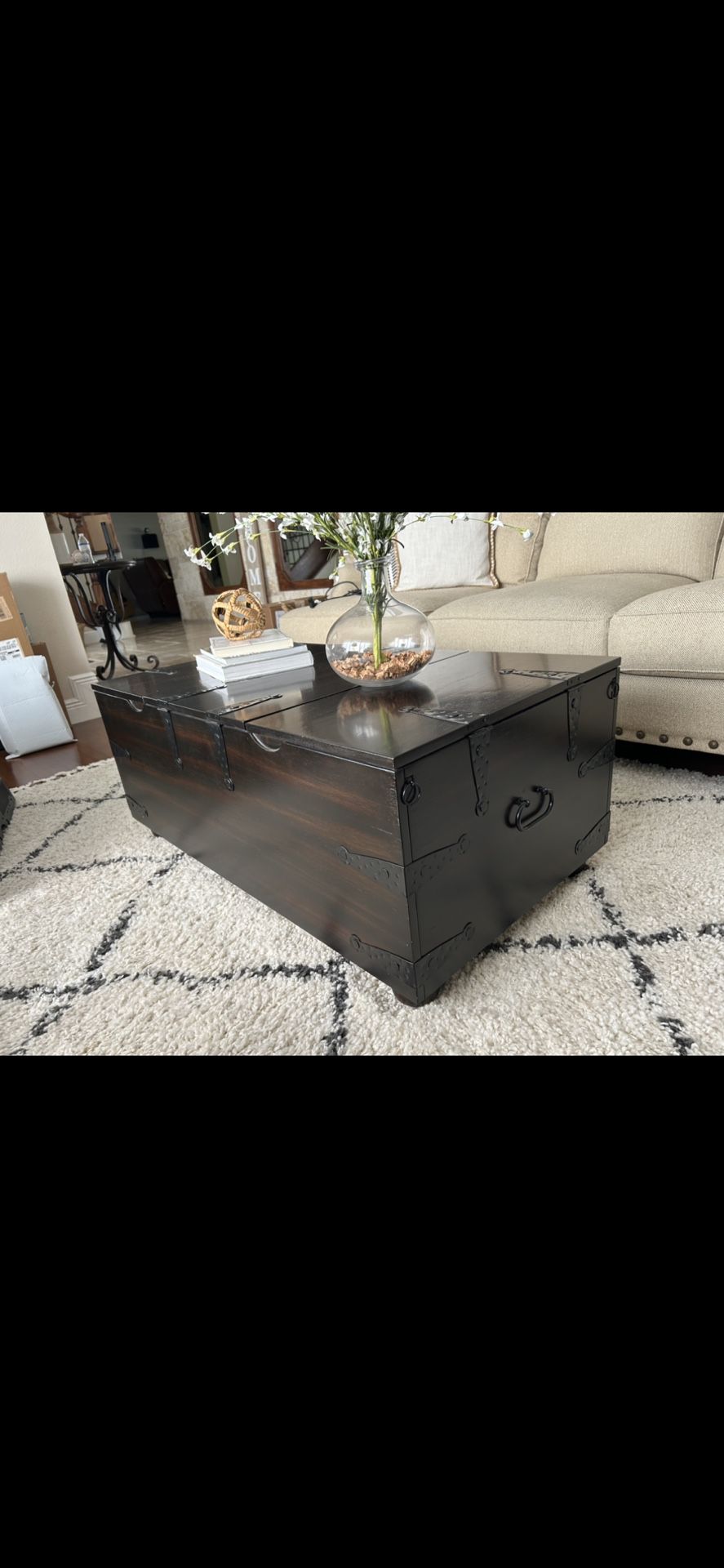 Living Room 3 Piece Trunk Table Set 