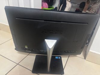 Computadora ASUS