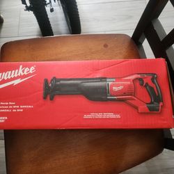 Milwaukee M18 Sawzall