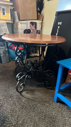 Spinning table