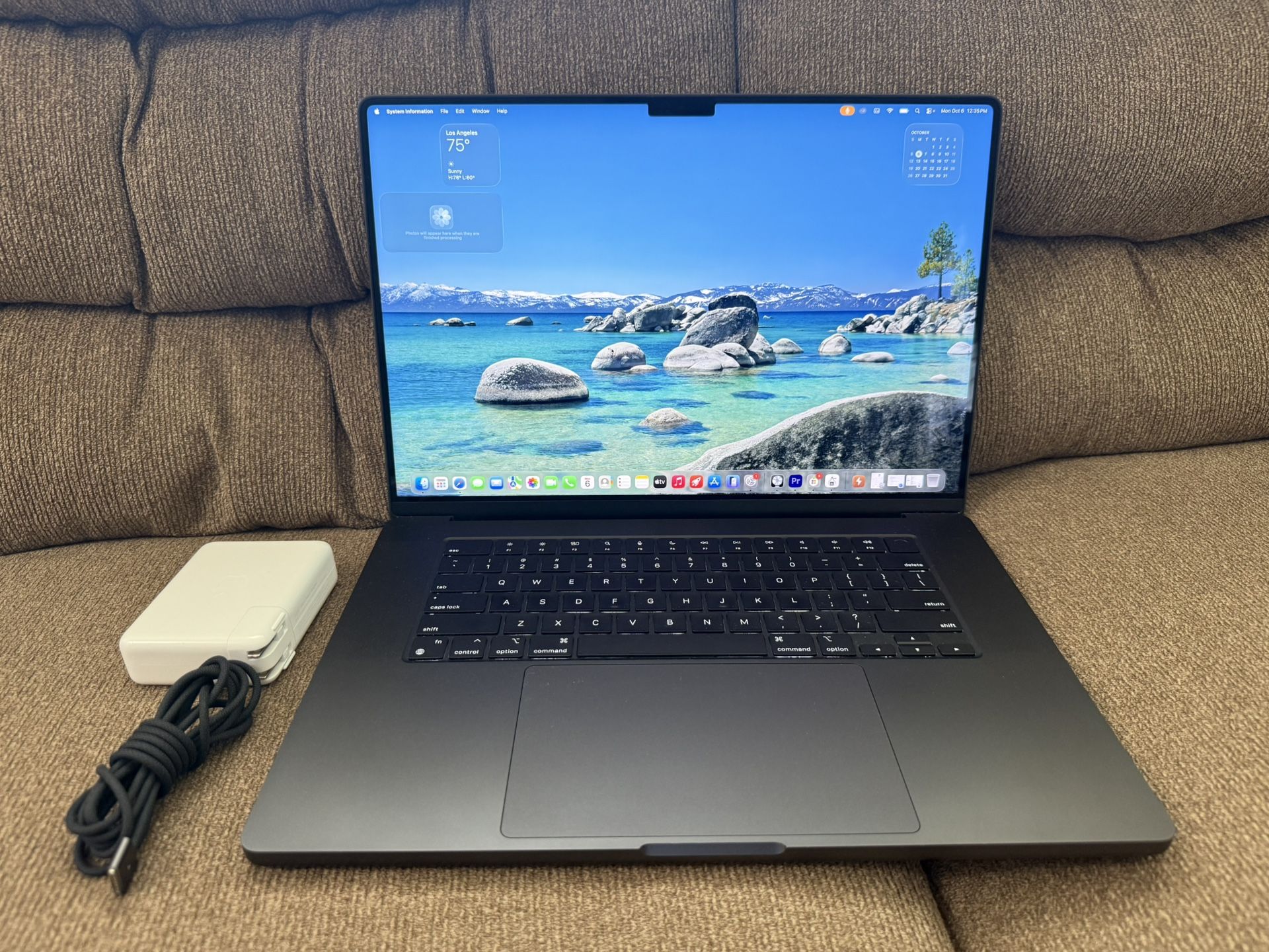 2023/2024 MacBook Pro 16” M3 Max, 14 Cores CPU,30 Cores GPU, 36GB, 1TB,  23 Battery Cycles, Fast
