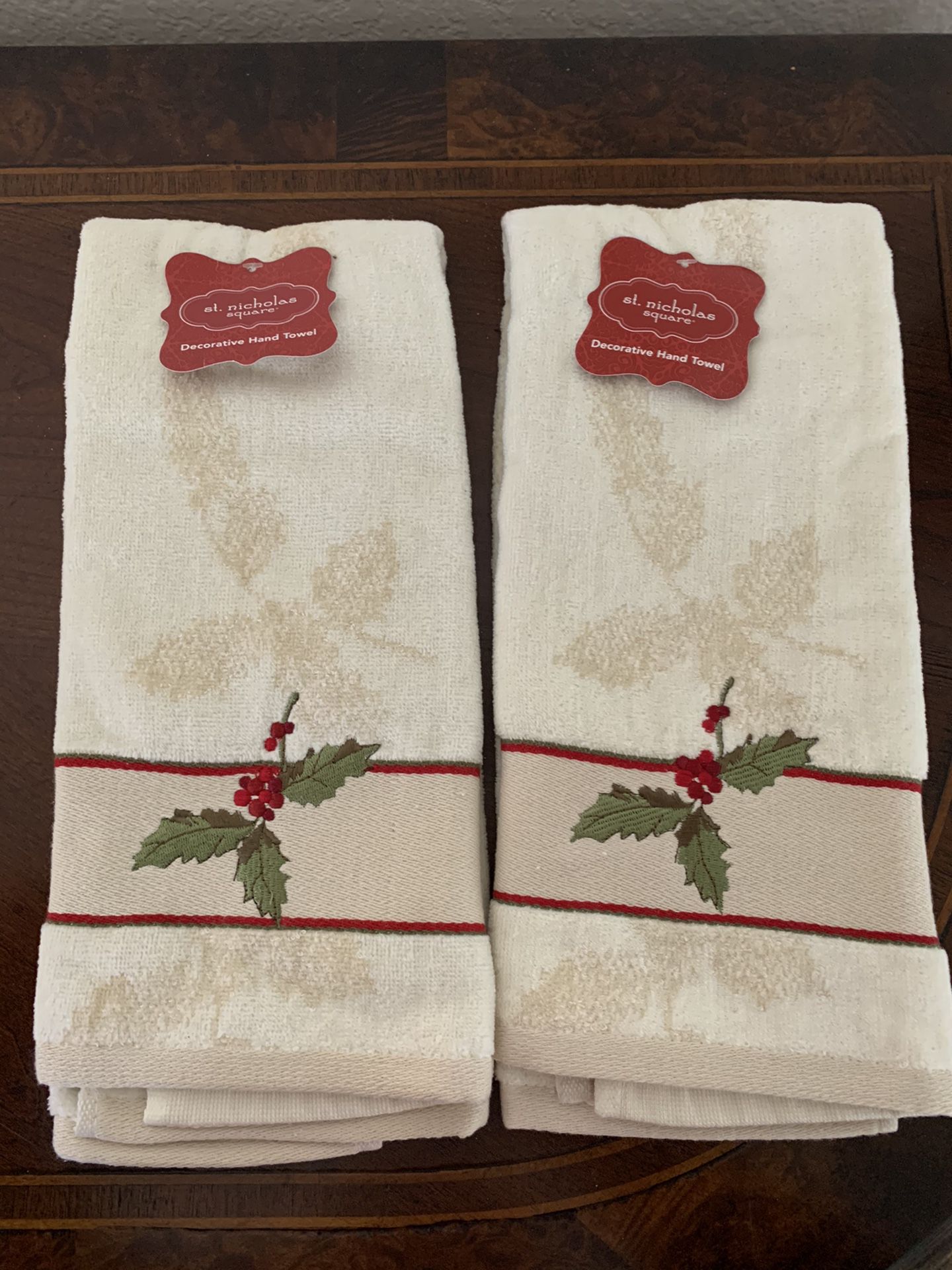 Christmas / Holiday Decorative Hand Towels - New