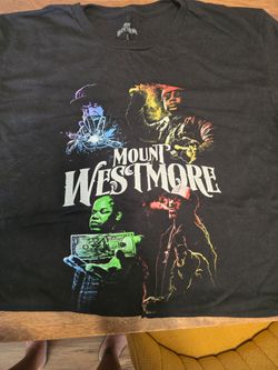 Mount Westmore t-shirt size L
