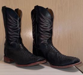 Cody James size 12 Black Python Skin Cowboy Boots