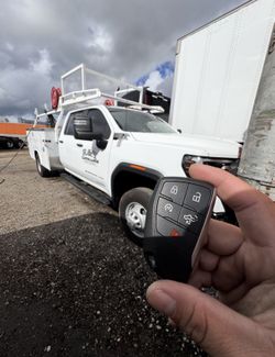 Car keys/Fobs/Llaves De Autos