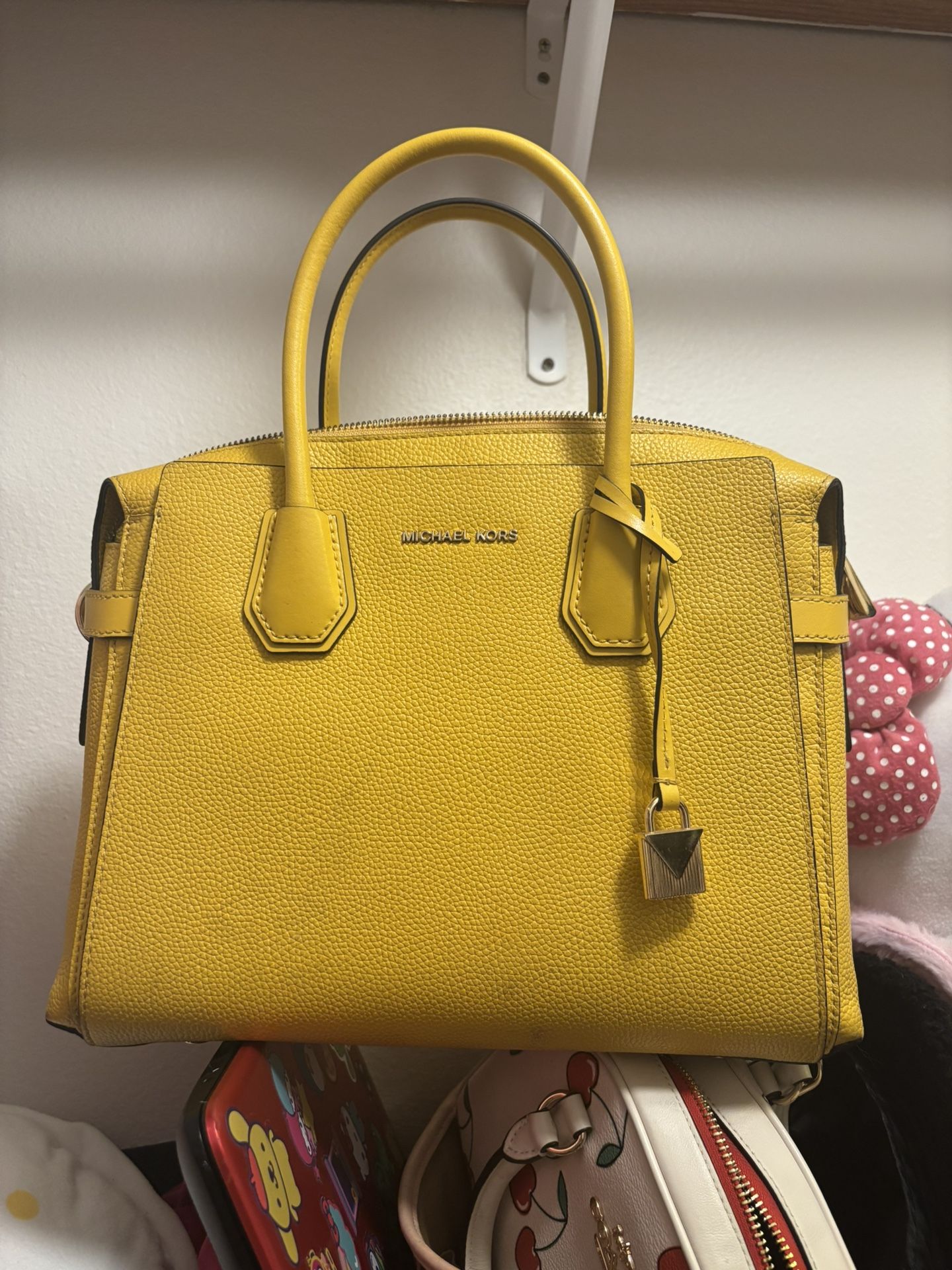 Michael Kors purse