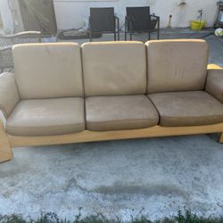 Ekornes Stressless Leather Sofa Recliner 