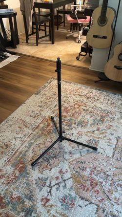 Mic stand microphone stand