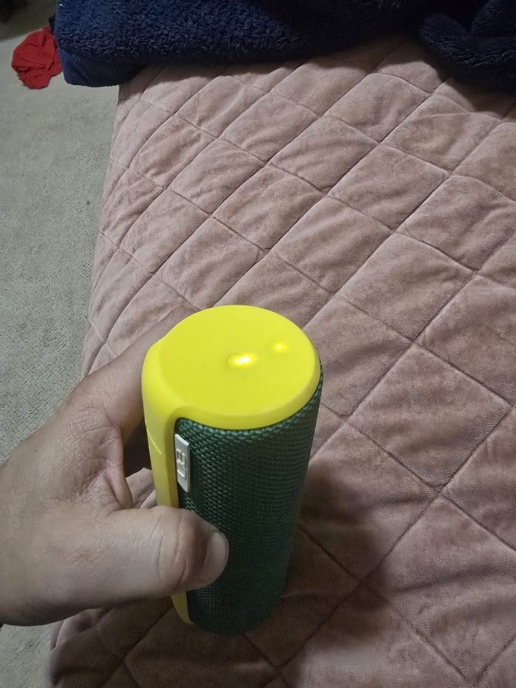 Ue Bluetooth Wireless Speaker