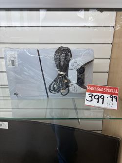 PlayStation 5 W/ Controller