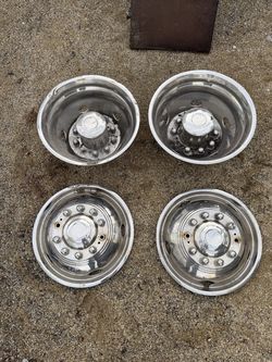 Ford F-450 Dually Wheel Covers