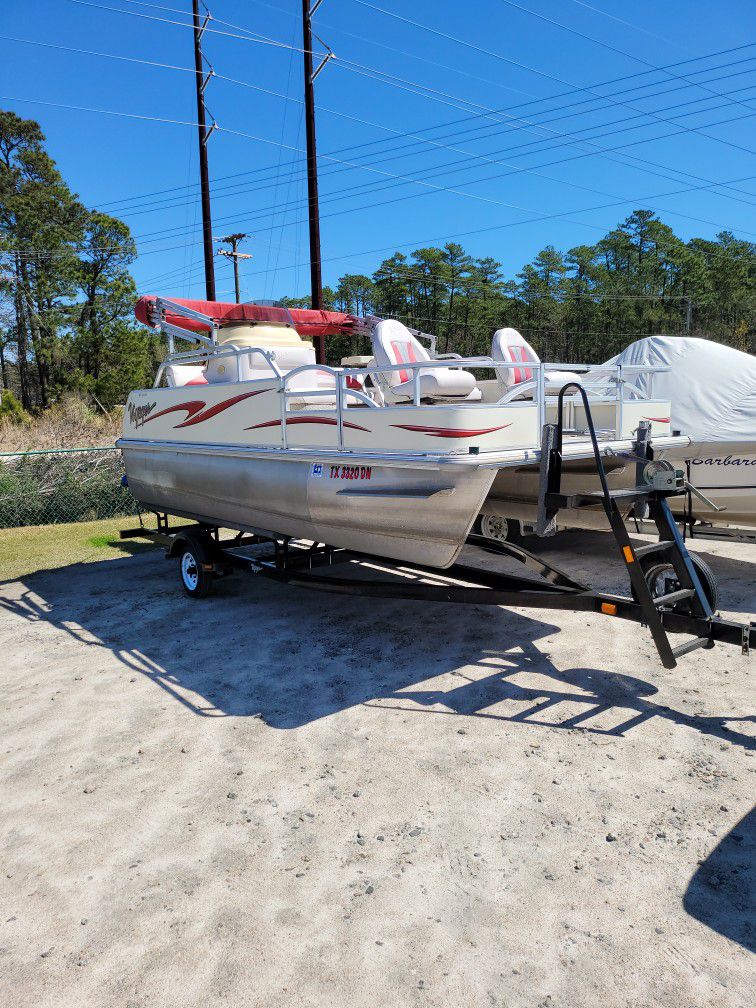 18' Pontoon Boat With Trailer....ready To Get Out On The Water!!!