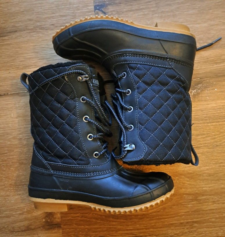 Womens Khombu Annabel Tufted Snow Duck Boots Black Size 6 Pre•Owned