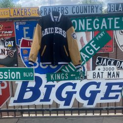 SRaiders Jacket  Starter