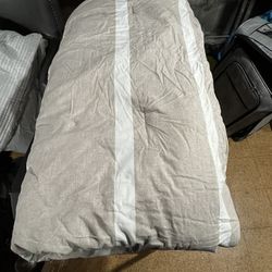 Tommy Hilfiger Full Size Comforter