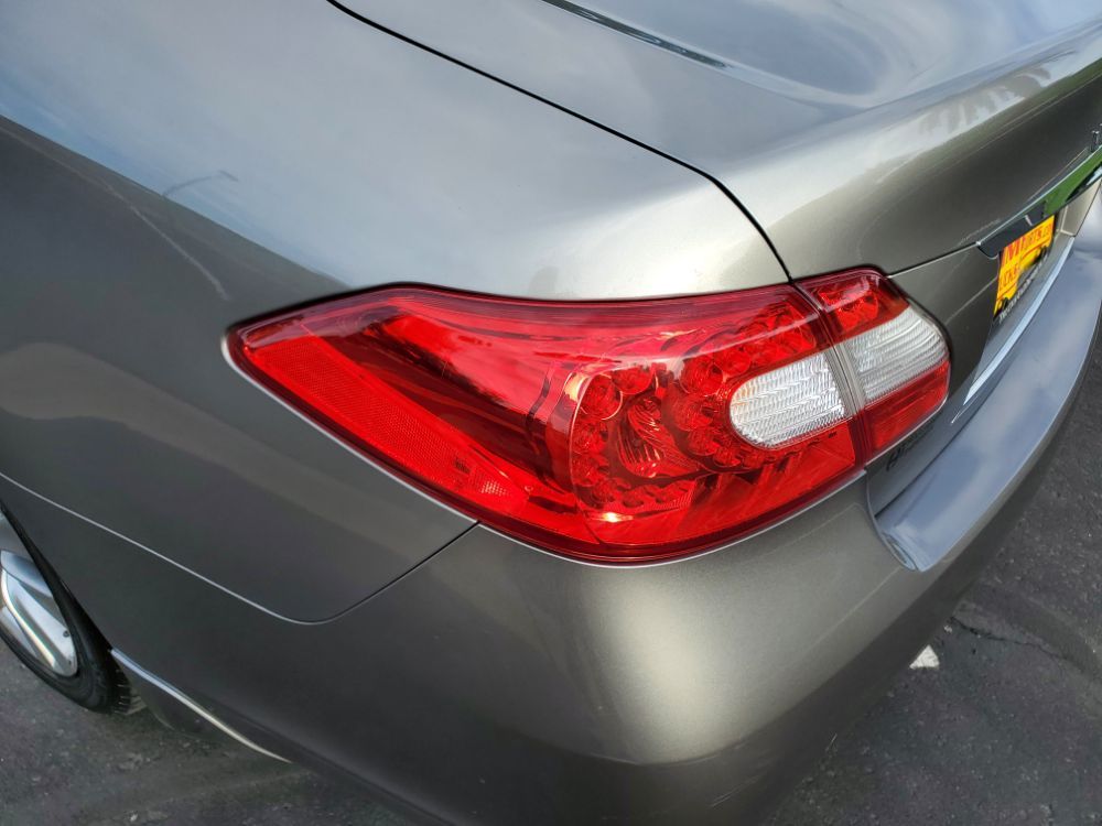 2012 INFINITI M37