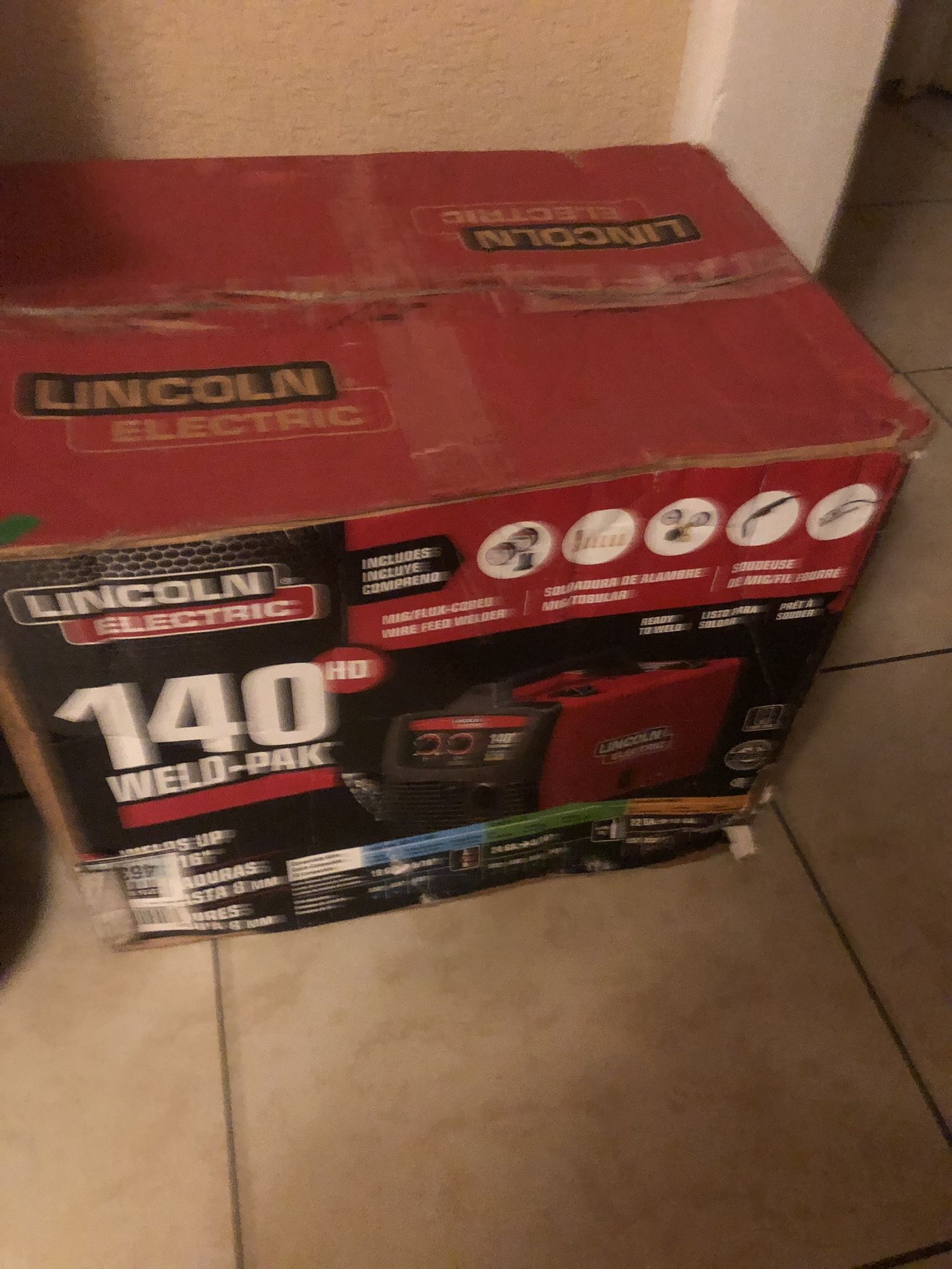 Lincoln Electric Weld-Pak 140 Amp MIG and Flux-Core Wire Feed Welder, 115V, Aluminum Welder with Spool Gun sold separately