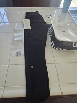 Lululemon woman tights brand new with receipts size 8