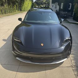 2022 Porsche Taycan 4 Turismo AWD