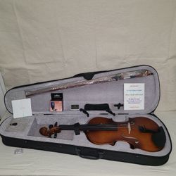 Mendini VIOLIN by Cecilio.. 4/4  Kit And Digital Tuner