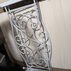 Full Size Bed With Mattress 