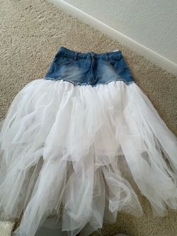 Brand new SHEIN skirt size medium