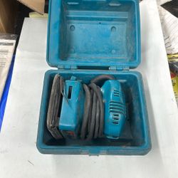 Makita 1/4 Sheet Sander $20!!! LQQK