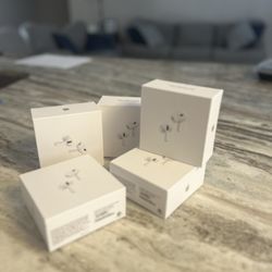 White Airpods 2nd generation 
