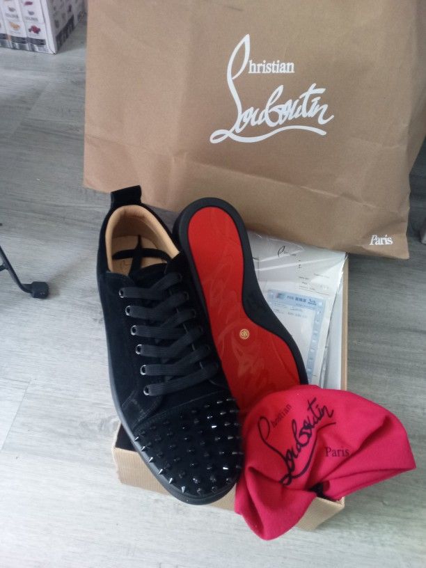 Men's RED BOTTOMS!!!!!