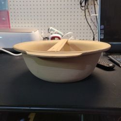 Large Pampered Chef Bowl