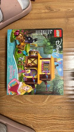 New Disney Lego Auroras Forest Cottage