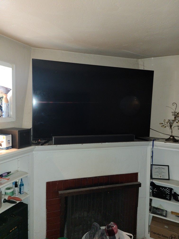 70' Hisence Flat Smart Screen TV