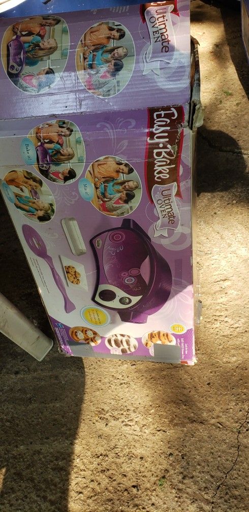 Easy Bake Ultimate Oven