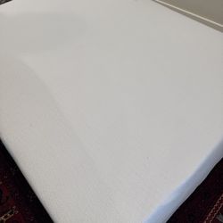 Queen size mattress 