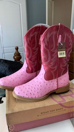 *BRAND NEW, NEVER USED* Gorgeous size 2 Pink Cowgirl boots 😍