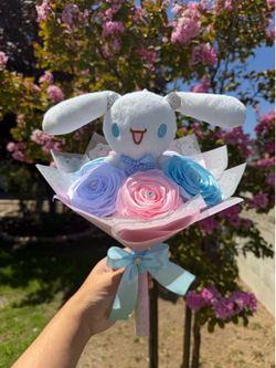 Cinnamon roll, kuromi, and melody bouquets