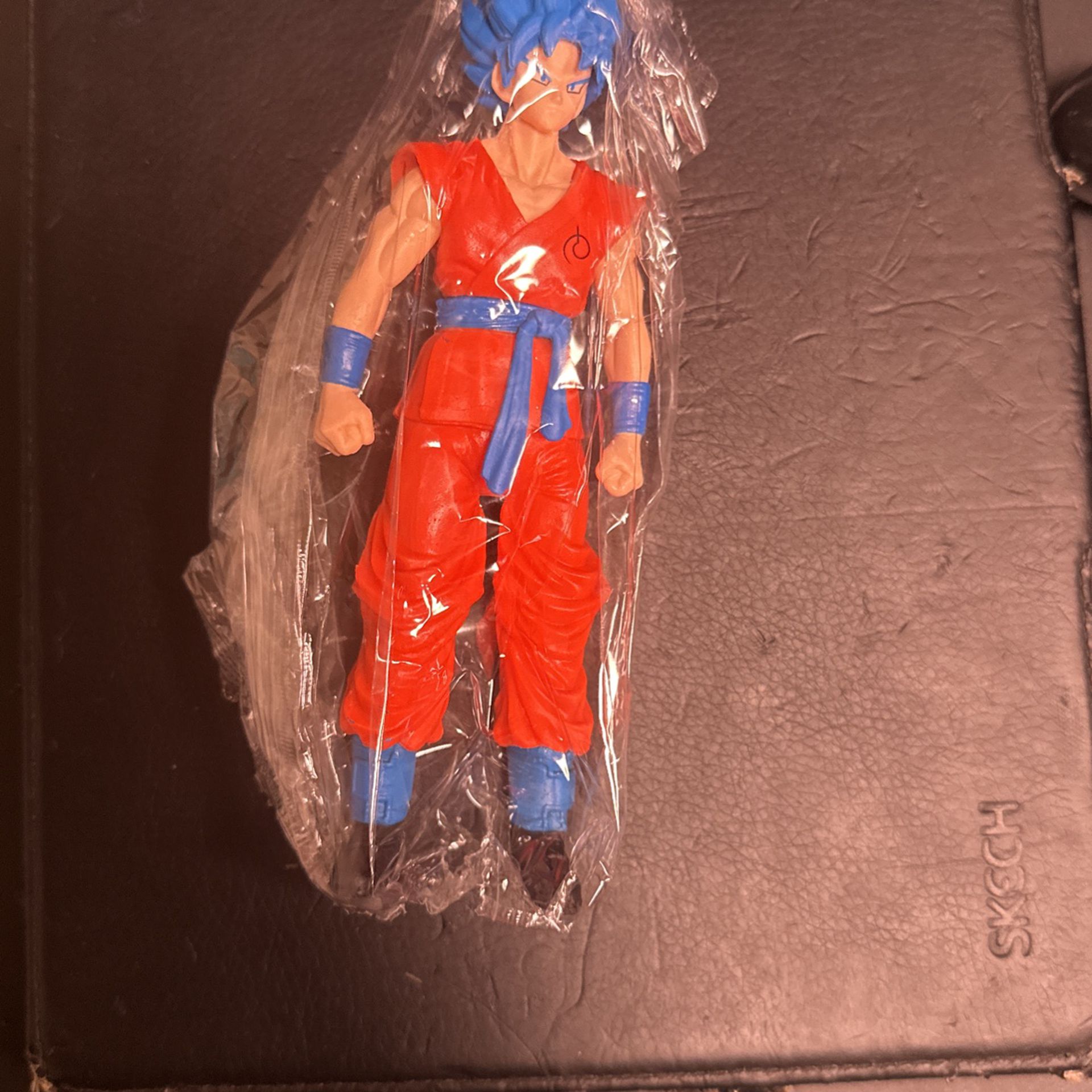 Super Saiyan Blue Goku Figure (Dragon Ball)