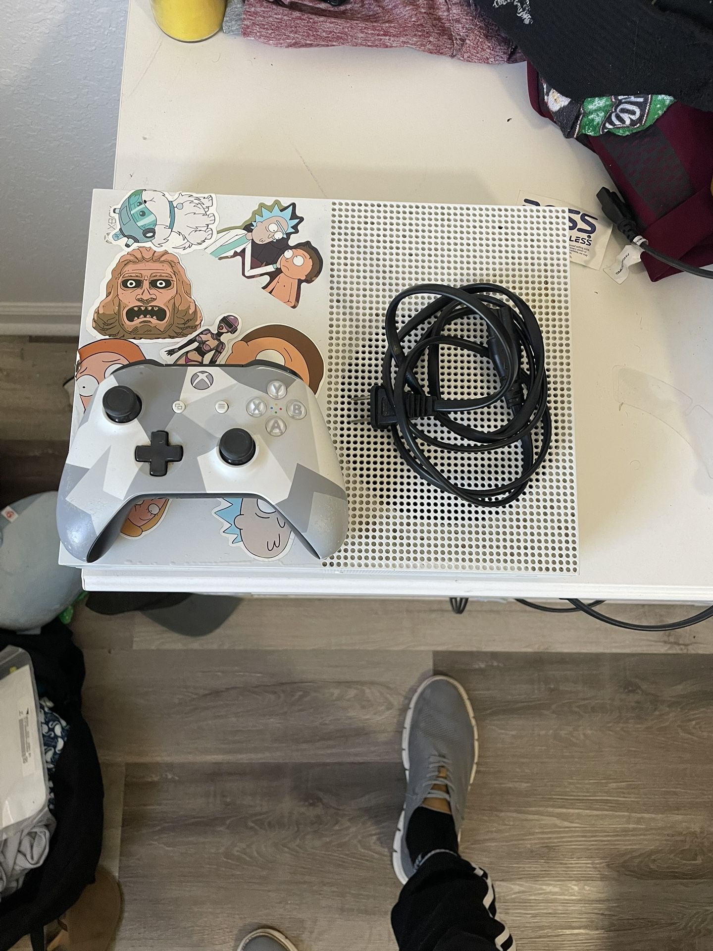Xbox One S