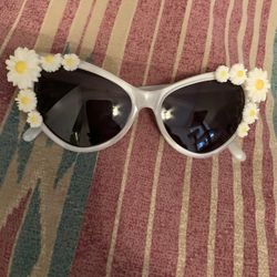 White sunglasses with flowers (La Jolla boutique)
