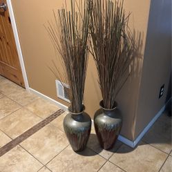 Set Of Two Vases/ W Dried Grass