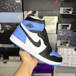 Size 11M - Jordan 1 “University Blue” 