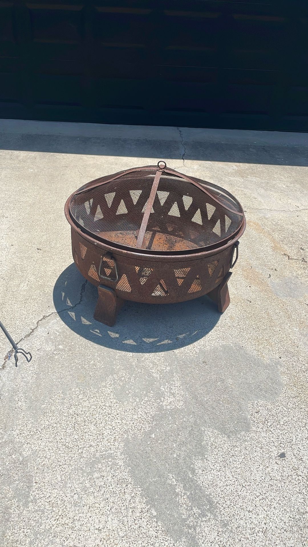 Used Fire Pit In Good Condition